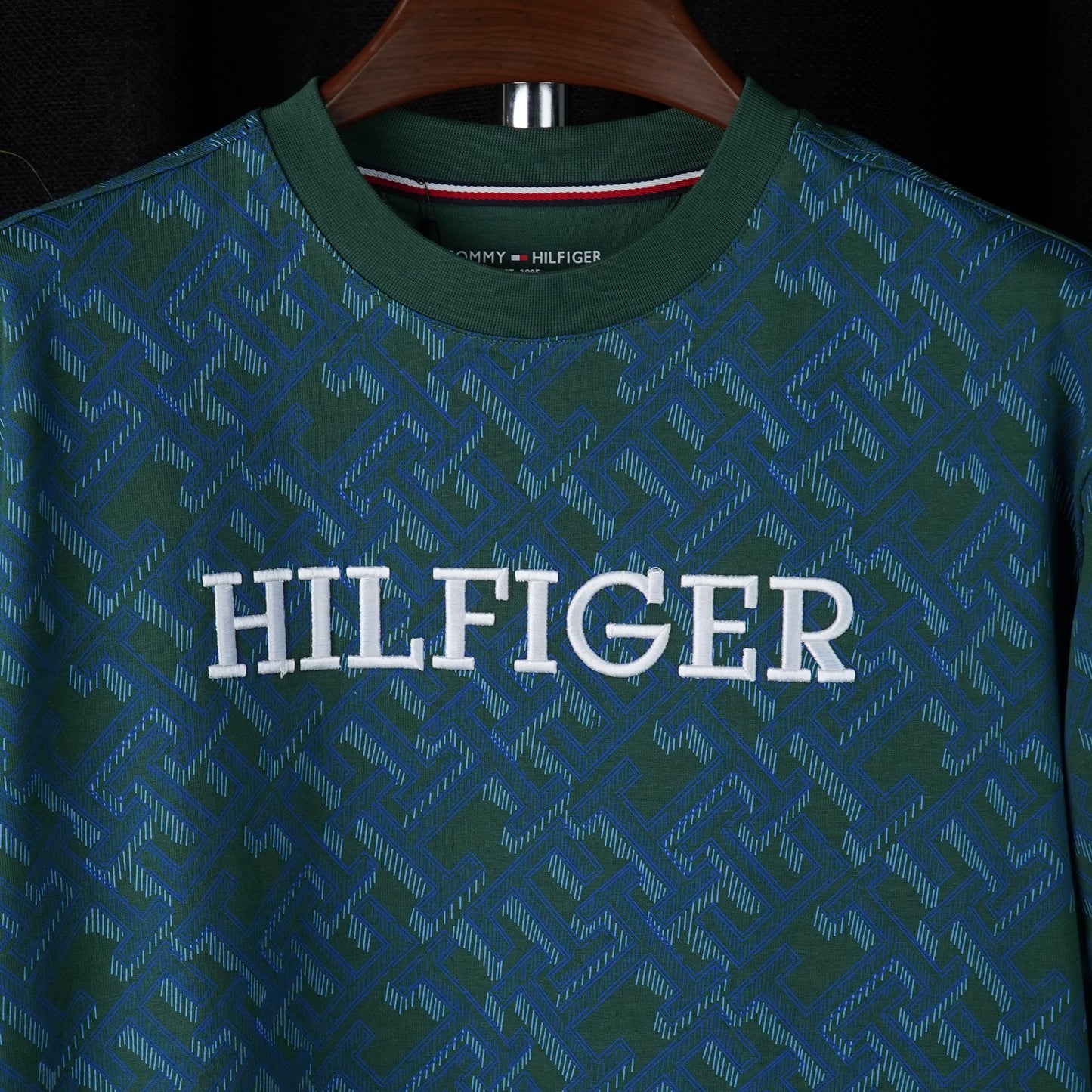 TOMMY HILFIGER