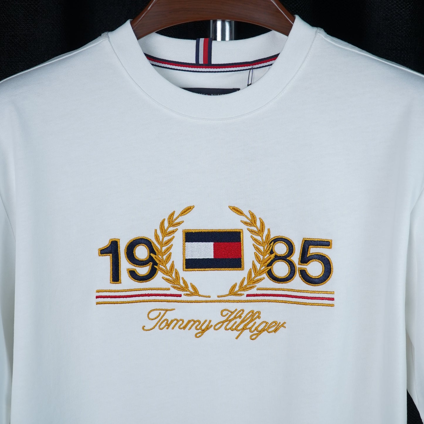 TOMMY HILFIGER
