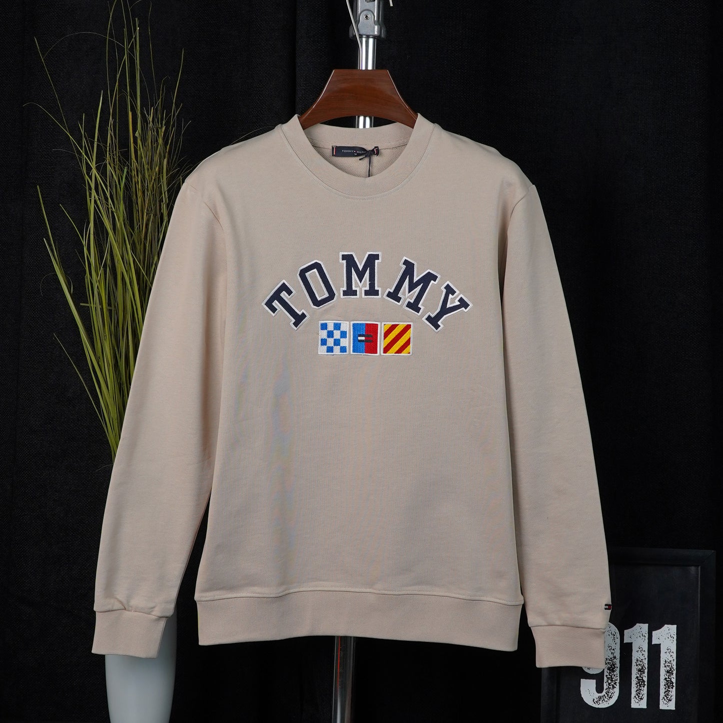 TOMMY HILFIGER