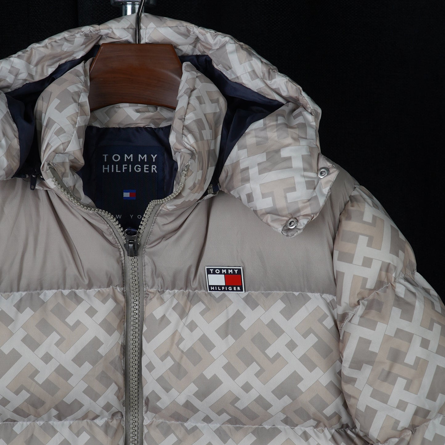 TOMMY HILFIGER