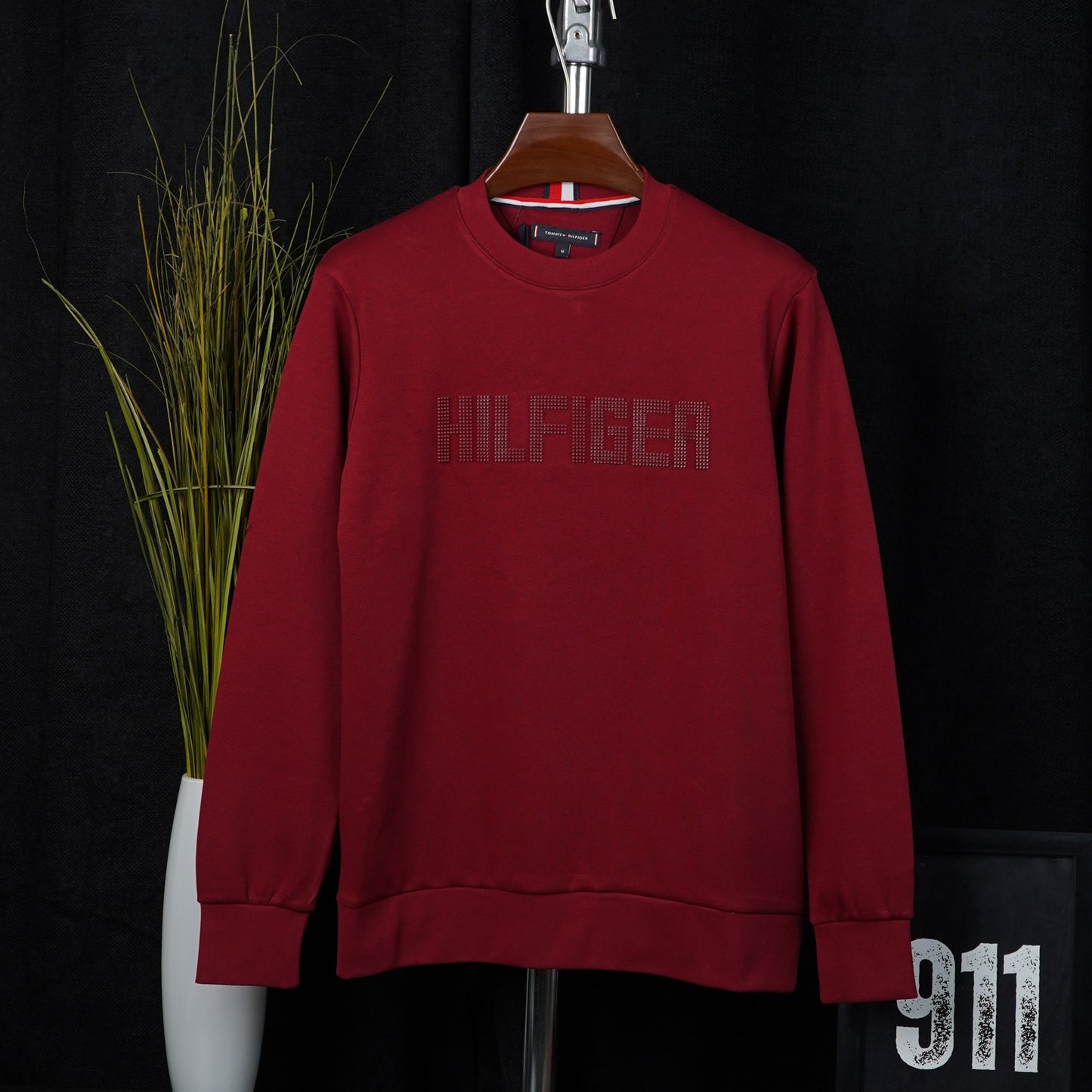 TOMMY HILFIGER