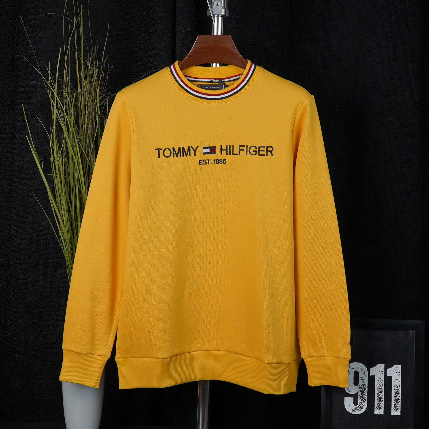 TOMMY HILFIGER